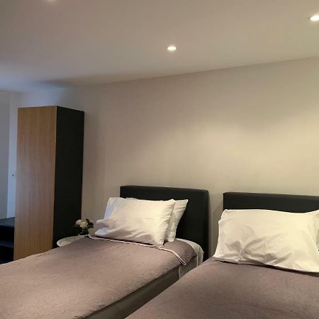 Hotel Hovi De La Mairie Aubervilliers Ngoại thất bức ảnh