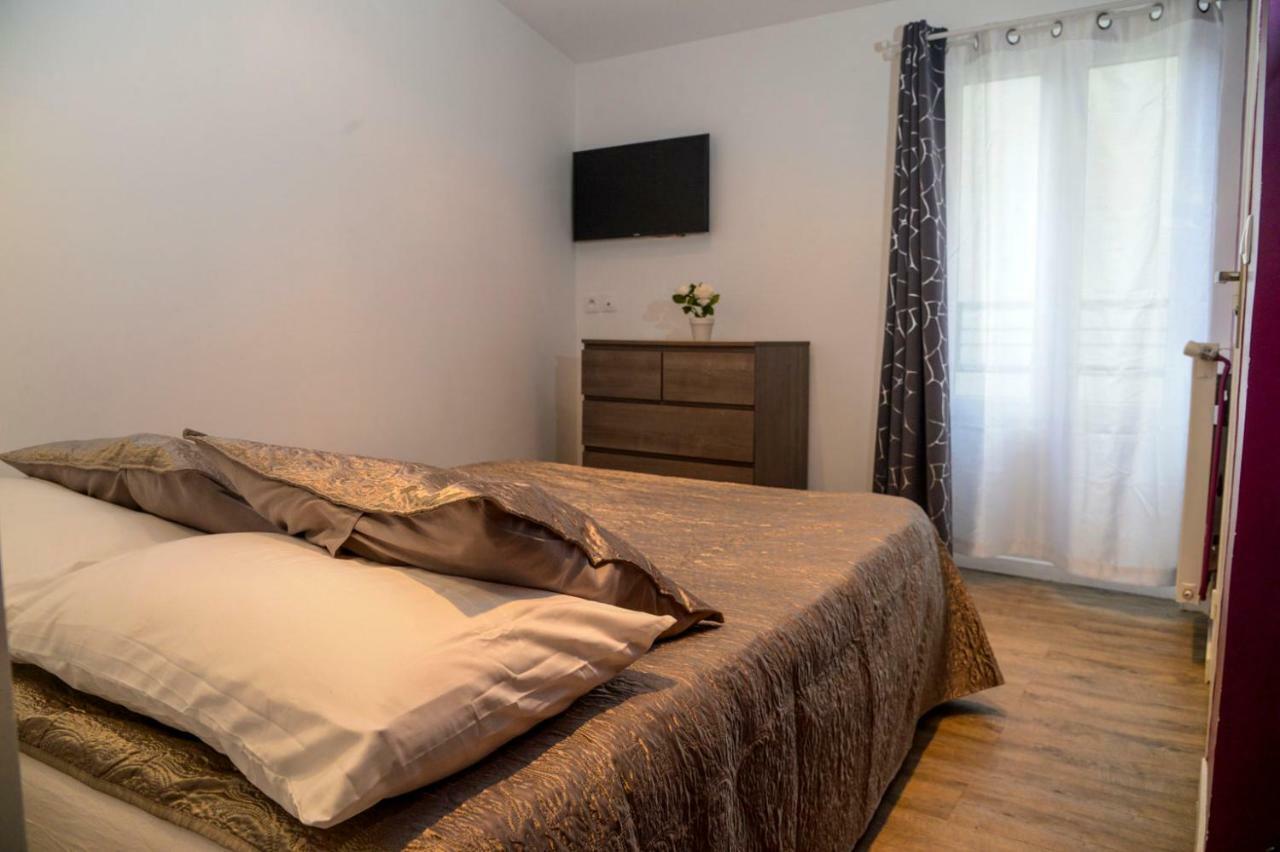 Hotel Hovi De La Mairie Aubervilliers Ngoại thất bức ảnh
