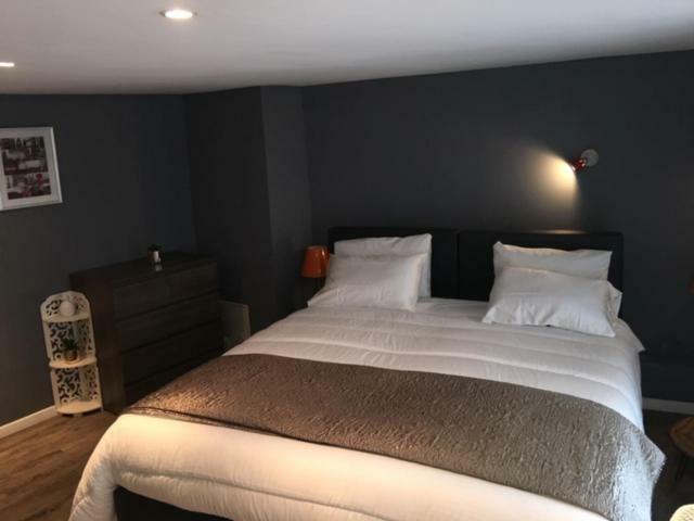 Hotel Hovi De La Mairie Aubervilliers Ngoại thất bức ảnh