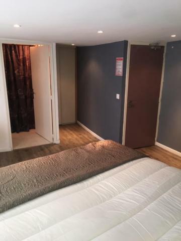 Hotel Hovi De La Mairie Aubervilliers Ngoại thất bức ảnh